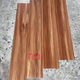 Nhựa dán sàn 4